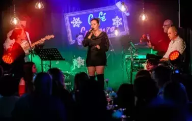 Cafe Cooltura Cześć tu święta – Relacja z Wieczoru Pełnego Magii 7